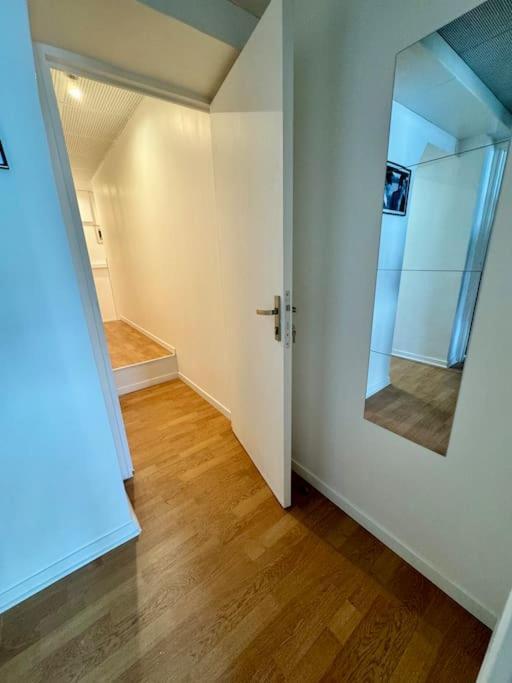 Experience Cinema Immersif Dans Appartement Renove Pres De Montmartre Párizs Kültér fotó